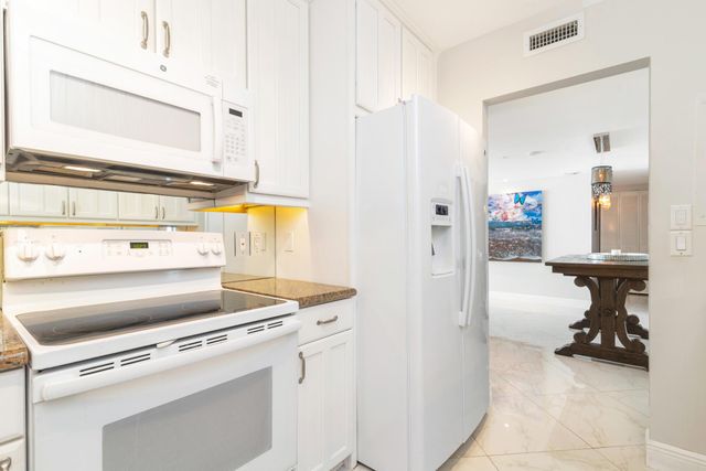 1801 S Flagler Drive 1604, West Palm Beach, FL 33401