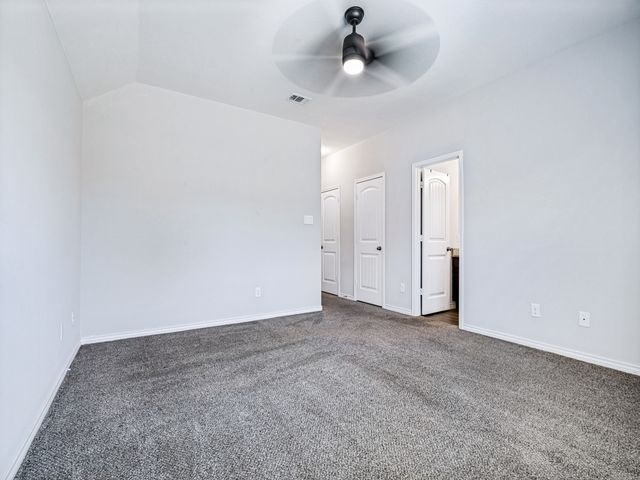 1603 Blue Jay Drive, Ennis, TX 75119