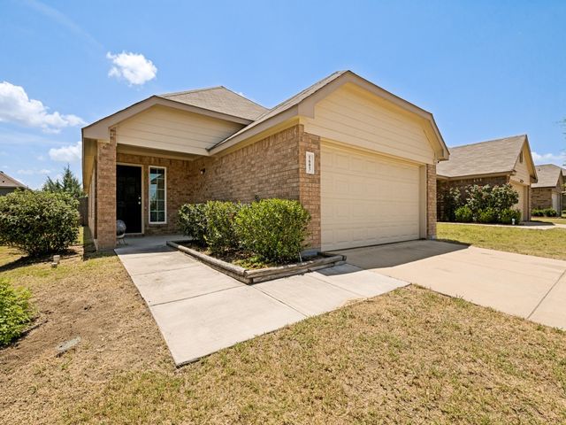 1603 Blue Jay Drive, Ennis, TX 75119