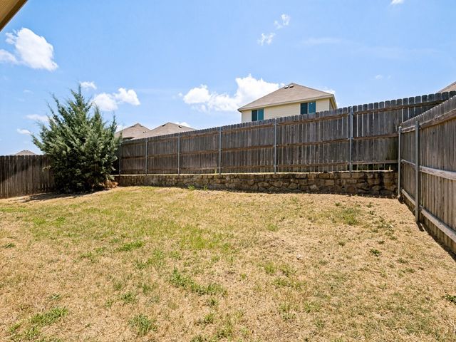 1603 Blue Jay Drive, Ennis, TX 75119