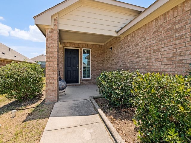 1603 Blue Jay Drive, Ennis, TX 75119
