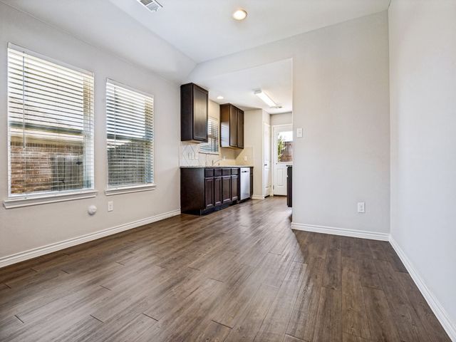 1603 Blue Jay Drive, Ennis, TX 75119