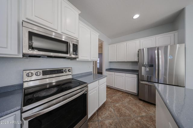 7139 W PIONEER Street, Phoenix, AZ 85043