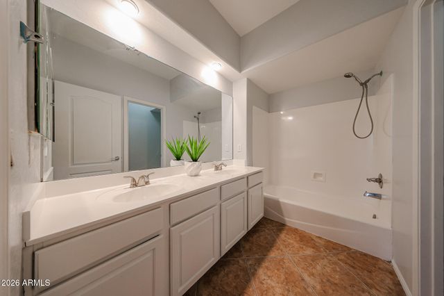 7139 W PIONEER Street, Phoenix, AZ 85043