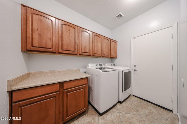 7139 W PIONEER Street, Phoenix, AZ 85043