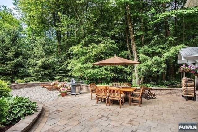 67 Hanover Road, West Milford, NJ 07421