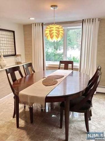 67 Hanover Road, West Milford, NJ 07421