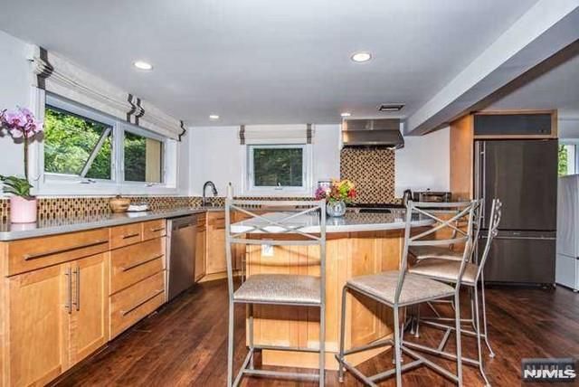 67 Hanover Road, West Milford, NJ 07421