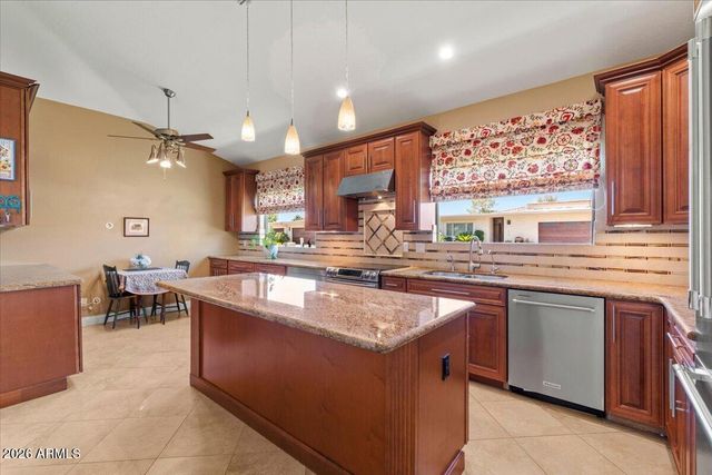 7736 E BISBEE Road, Scottsdale, AZ 85258
