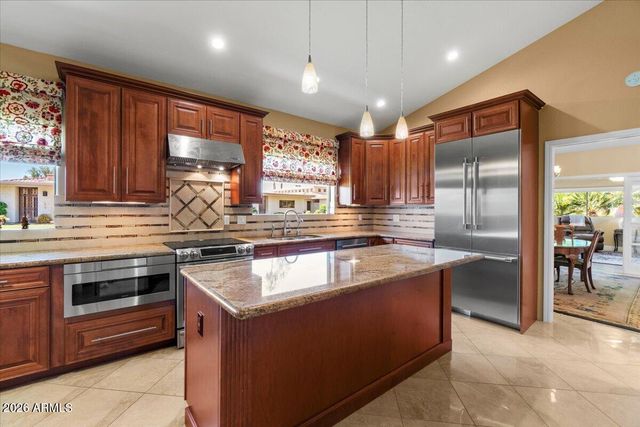 7736 E BISBEE Road, Scottsdale, AZ 85258