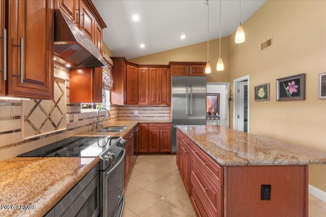7736 E BISBEE Road, Scottsdale, AZ 85258