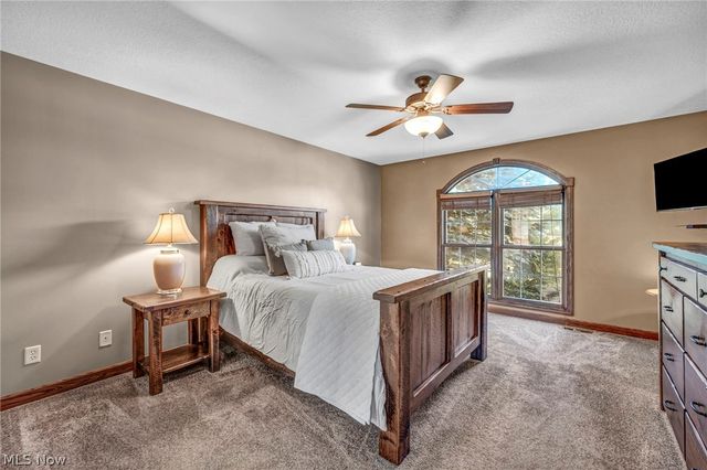 2473 Halle Drive, Medina, OH 44256