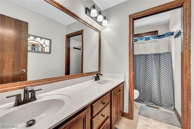 2473 Halle Drive, Medina, OH 44256