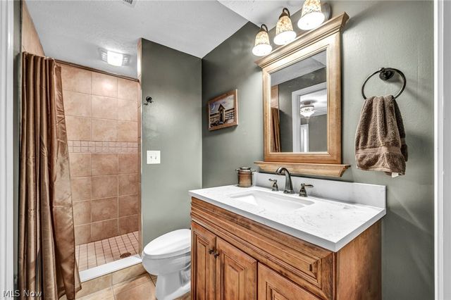 2473 Halle Drive, Medina, OH 44256