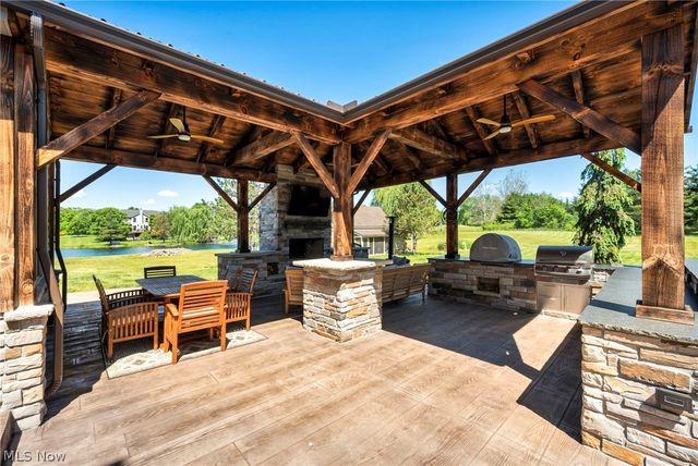 2473 Halle Drive, Medina, OH 44256
