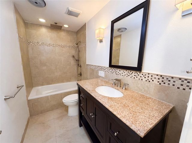 13804 CANDIDATE PLACE, Tampa, FL 33613