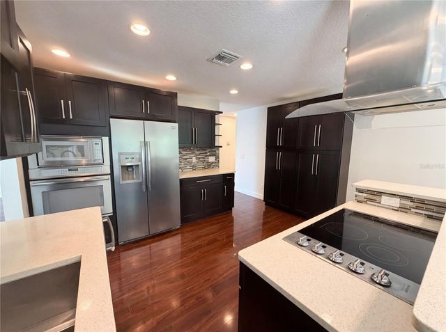 13804 CANDIDATE PLACE, Tampa, FL 33613