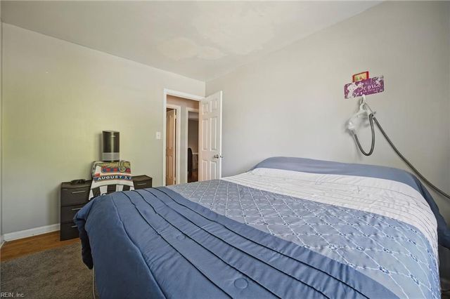 38 Garfield DR, Newport News, VA 23608