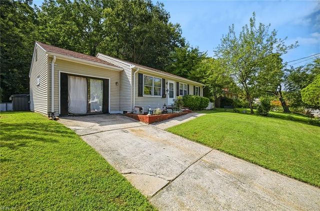 38 Garfield DR, Newport News, VA 23608