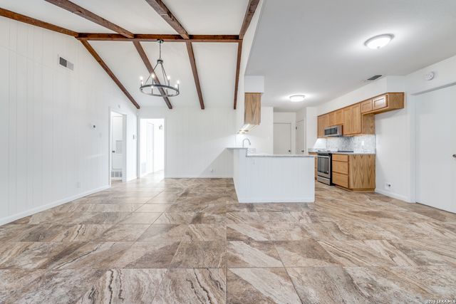 6803 N Forest Crest St., San Antonio, TX 78240