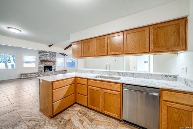 6803 N Forest Crest St., San Antonio, TX 78240