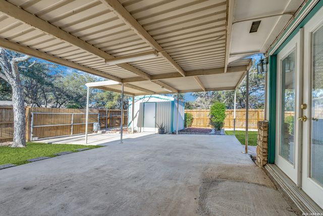 6803 N Forest Crest St., San Antonio, TX 78240