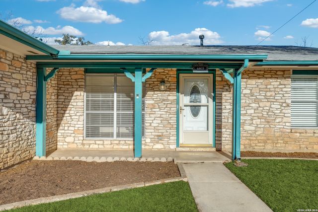 6803 N Forest Crest St., San Antonio, TX 78240