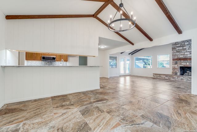 6803 N Forest Crest St., San Antonio, TX 78240