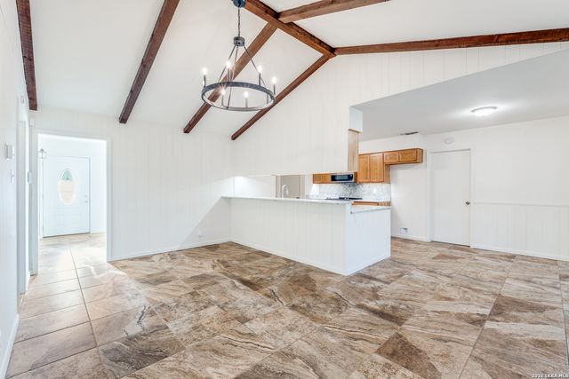 6803 N Forest Crest St., San Antonio, TX 78240