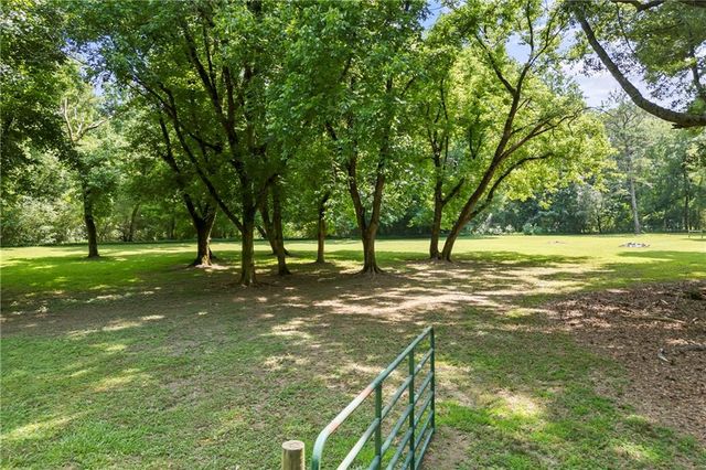 3651 Chandler Haulk Road, Loganville, GA 30052
