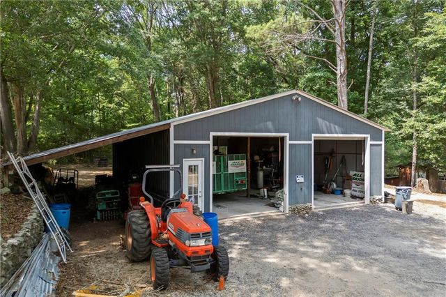3651 Chandler Haulk Road, Loganville, GA 30052