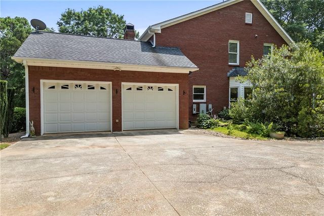 3651 Chandler Haulk Road, Loganville, GA 30052