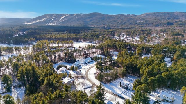 70 McEchron Lane, Queensbury, NY 12804