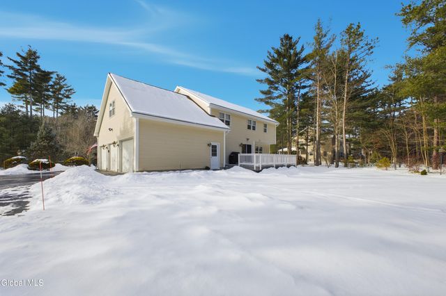 70 McEchron Lane, Queensbury, NY 12804