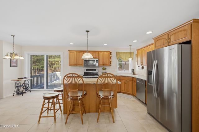 70 McEchron Lane, Queensbury, NY 12804