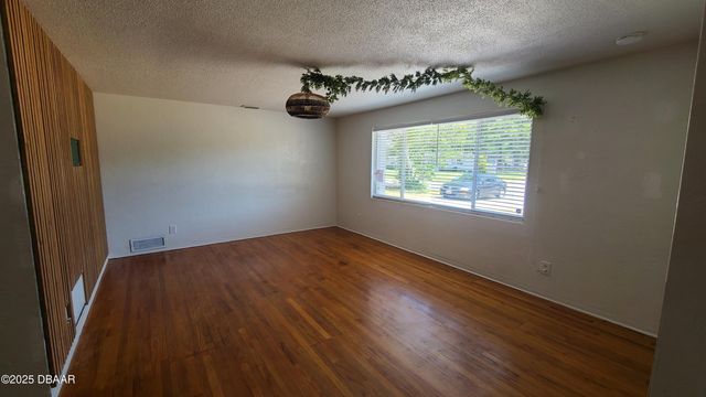 2222 Harvard Road, South Daytona, FL 32119