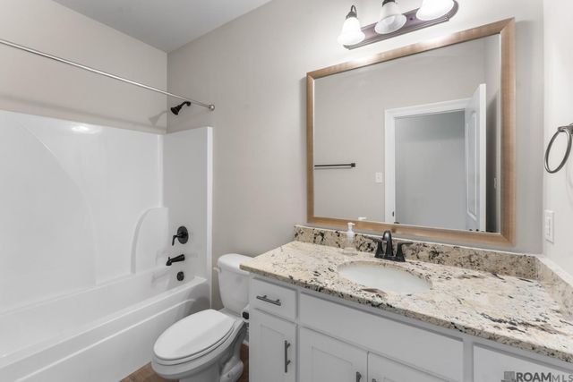 40205 Maddie Dr, Prairieville, LA 70769