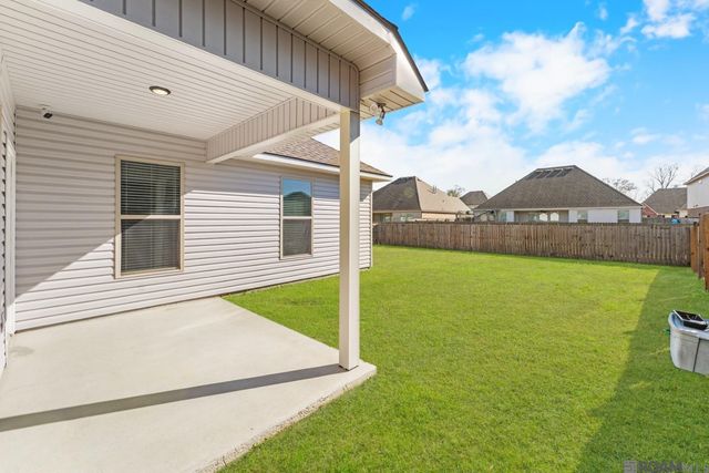 40205 Maddie Dr, Prairieville, LA 70769