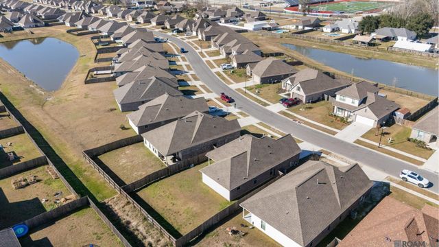 40205 Maddie Dr, Prairieville, LA 70769