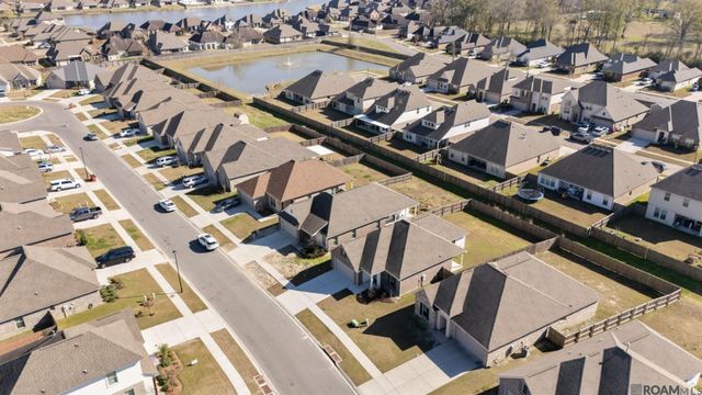 40205 Maddie Dr, Prairieville, LA 70769