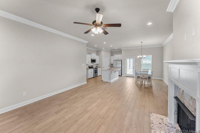 40205 Maddie Dr, Prairieville, LA 70769