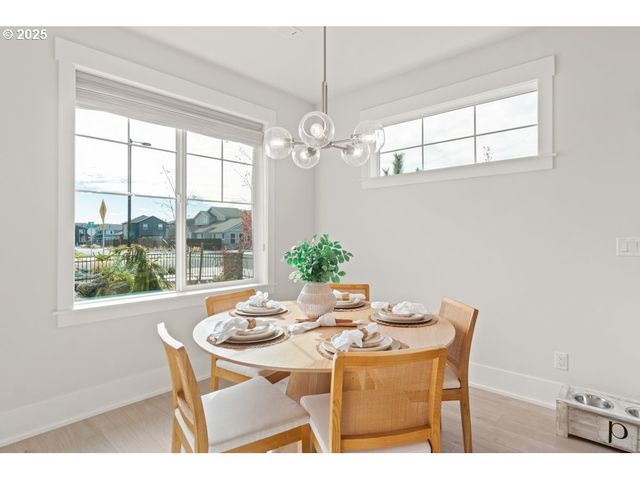 2462 N Vale St, Newberg, OR 97132