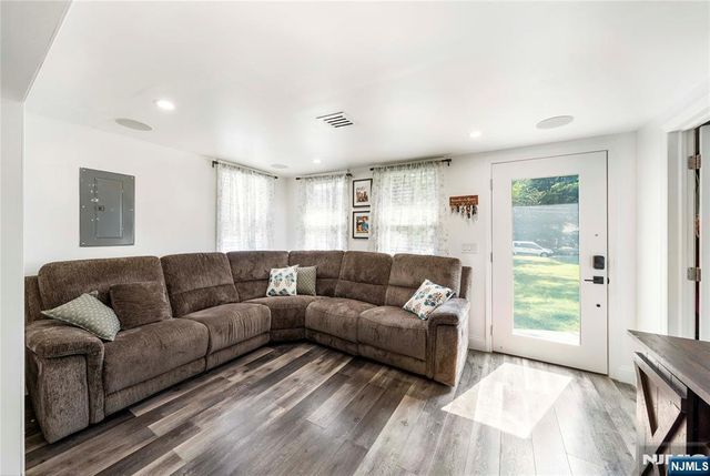 37 Harmon Street, Lincoln Park Borough, NJ 07035