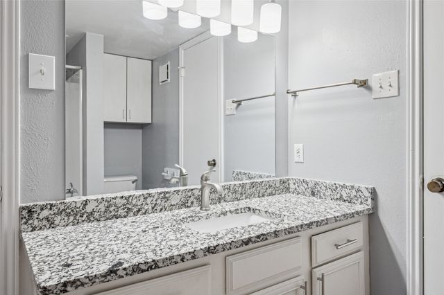 5809 Lake Hubbard Parkway 308, Garland, TX 75043