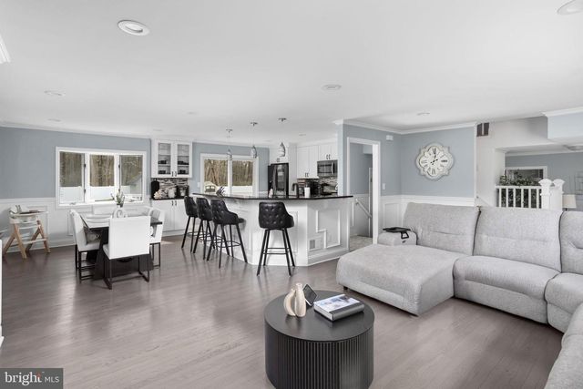 115 EDGEBROOK RD, Hamilton, NJ 08691