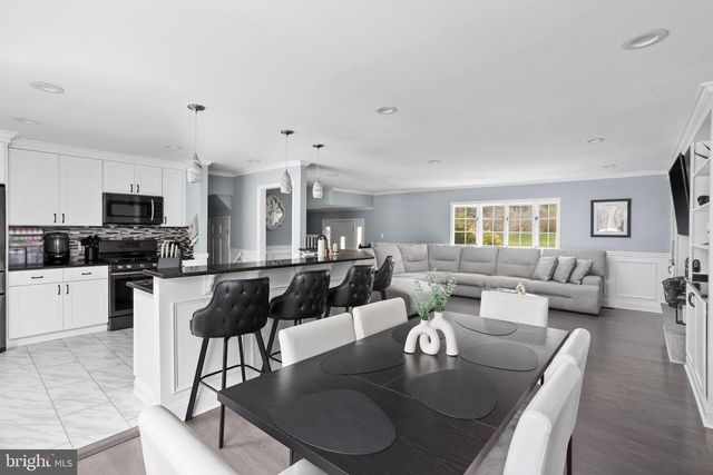 115 EDGEBROOK RD, Hamilton, NJ 08691