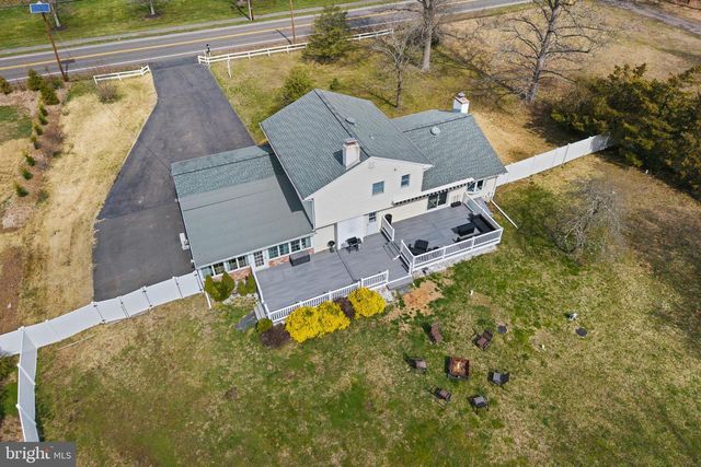 115 EDGEBROOK RD, Hamilton, NJ 08691