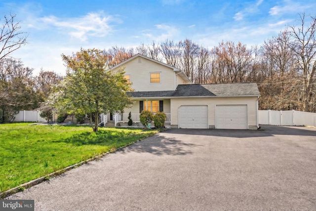 115 EDGEBROOK RD, Hamilton, NJ 08691