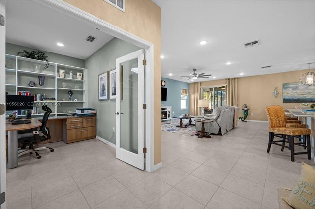 2213 SW 7th Place, Cape Coral, FL 33991