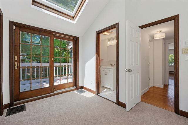 36 Grandview Ave, Melrose, MA 02176